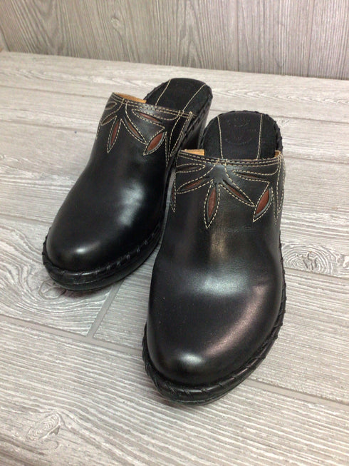 Frye Mules Size 6